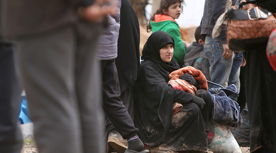 Humanitarian hypocrites: 20mn face starvation but Western focus is on Putin and Assad