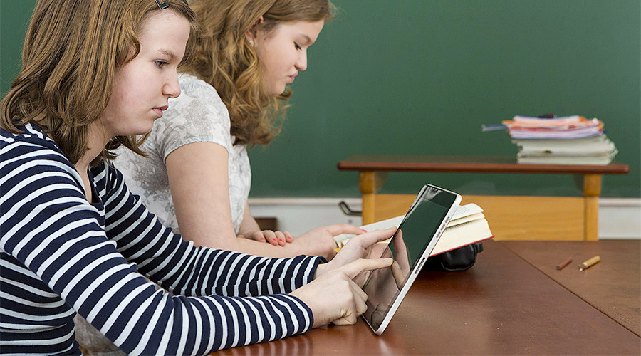 School-issued computers spy on children in US without parental consent – digital rights group