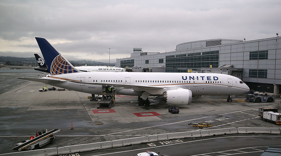 Flight risks: Bills want to bar forcible removal from airplanes