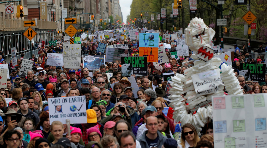 #MarchForScience: Thousands protest in over 600 cities around the world (VIDEO)