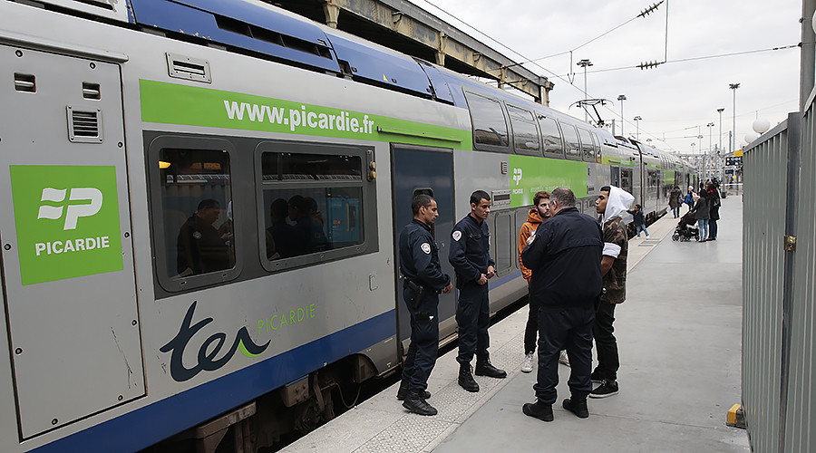 Paris Nord train station evacuated, man arrested after knife threats – reports (PHOTO, VIDEO)