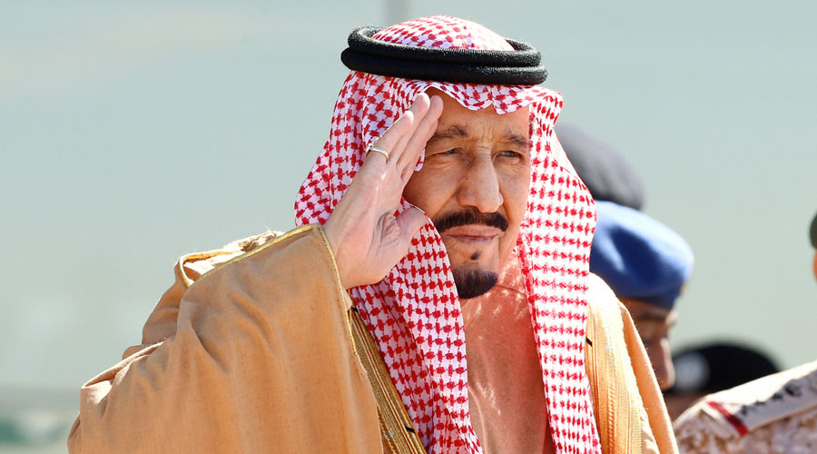 Saudi king returns perks to state employees, fires ministers & hires sons