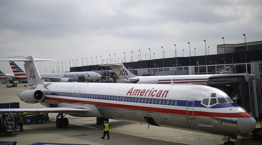 Lawyer to take on United, American Airlines in recent viral video lawsuits