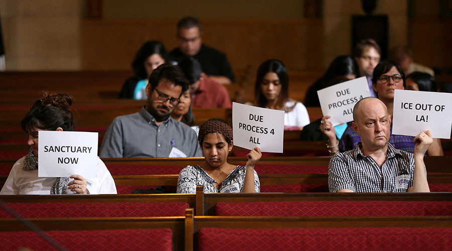 Judge blocks Trump 'sanctuary city' funding threat order