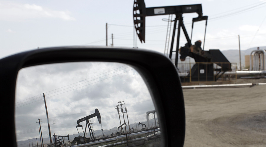 Oil prices continue to slide on growing global oversupply