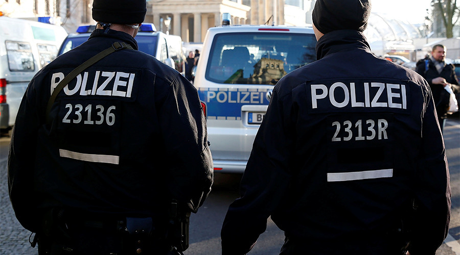 Police shoot & injure man at Berlin hospital after he threatened officer ‘with weapon’