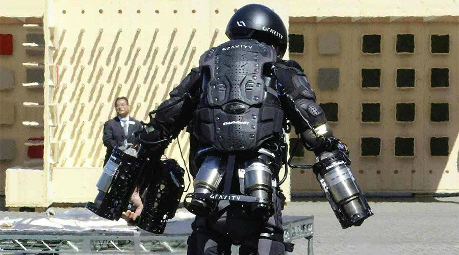 Inventor shows off homemade ‘Iron Man’ suit in flight over harbor (VIDEO)