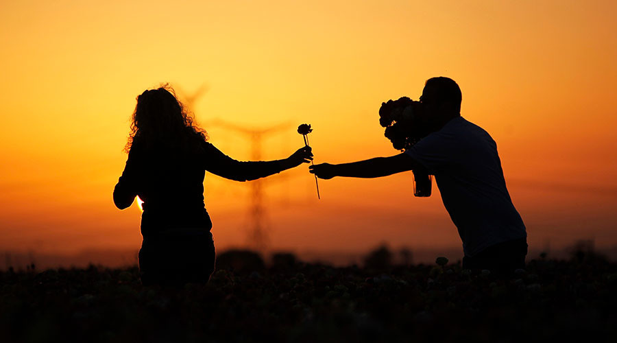 Turkey bans TV dating shows with emergency decree