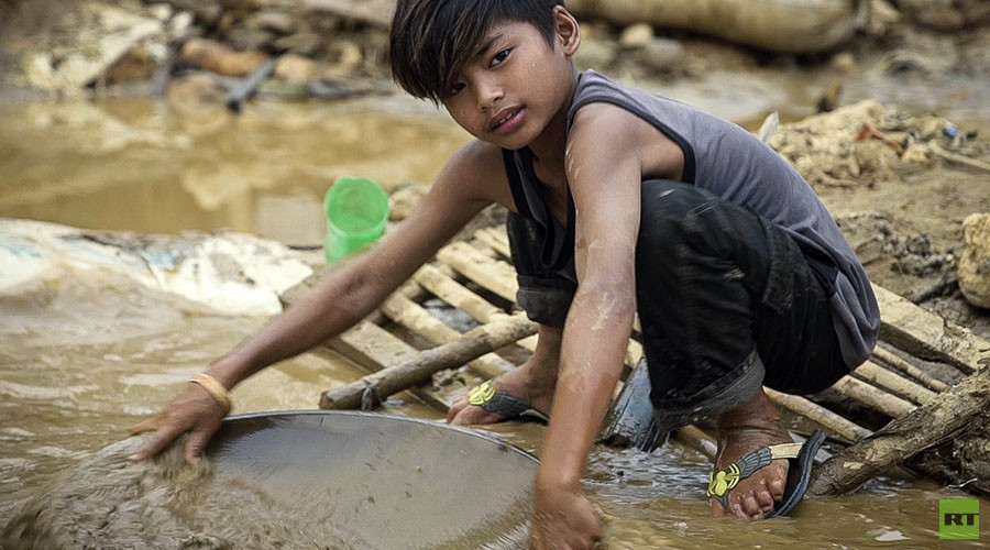 Golden Gamble: RT documentary discovers desperation & peril driving Philippines gold divers