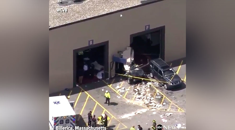 Massachusetts crash leaves 3 dead, 9 injured – police