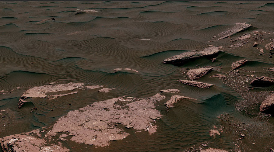 Stunning Mars 360 video captures mountains, craters & 'beaches' on Red Planet