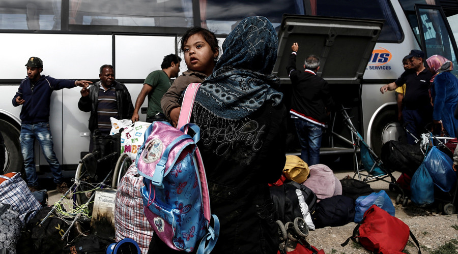 East Europeans resentful about taking in Syrian refugees, Muslims less so – poll