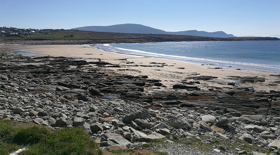 Rising tide lifts all boats, a freak one creates brand new beach (VIDEO)