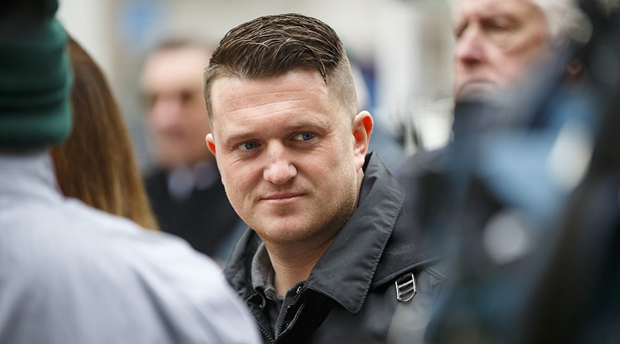 Ex-leader of far-right EDL Tommy Robinson arrested trying to ‘video Muslims’ outside court