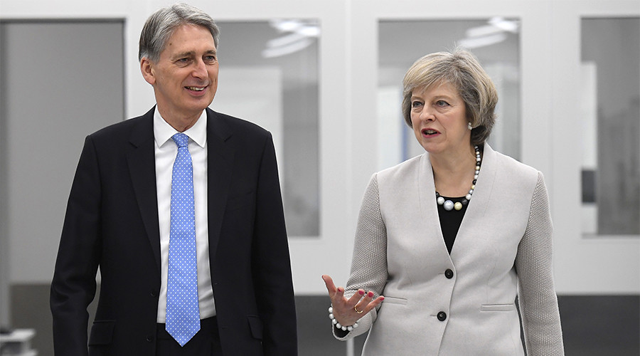 Cabinet rift? Cracks reported at top of Tory govt as poll lead over Labour narrows