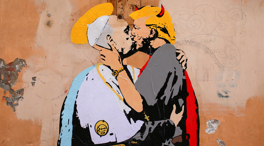 Horny Trump's passionate embrace with Pope in Rome mural (PHOTOS)
