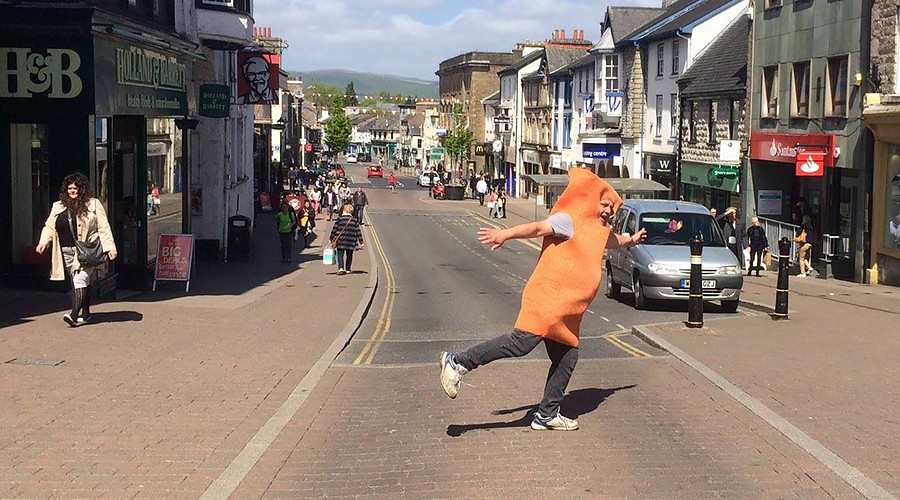 ‘Mr Fish Finger’ launches election bid to put Lib Dem leader Tim Farron ‘in his plaice'