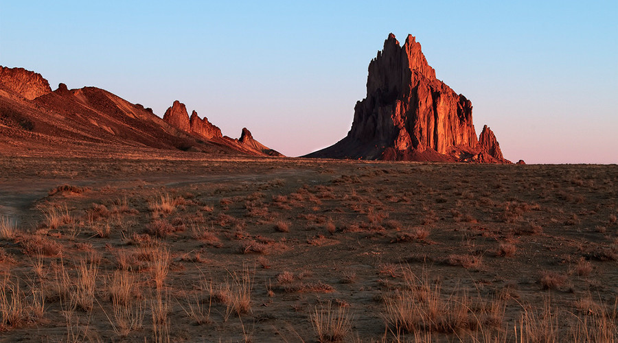 Mars or New Mexico? Razor-like vertical rock formations are eerily similar to Earth’s (PHOTOS)