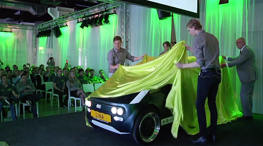 Pedal to the flax: Dutch students present first biodegradable car (VIDEO)