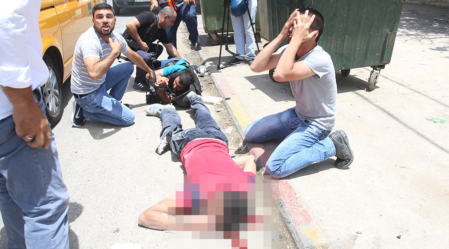 Israeli settler kills Palestinian, injures journalist during rock-throwing protest – ministry