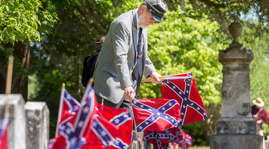 Alabama lawmakers pass bill to protect Confederate monuments