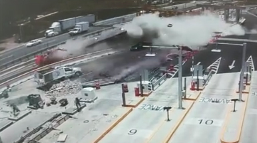 Highway horror: CCTV shows utter chaos from runaway truck smash (VIDEO)