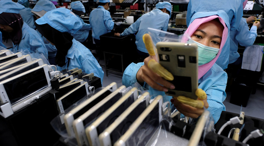 Samsung & Apple still world’s top smartphone makers but are losing market share