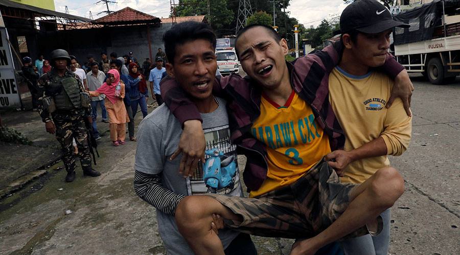 Philippines’ death toll tops 100 as besieged ISIS-linked terrorists execute ‘betrayers’ (GRAPHIC)