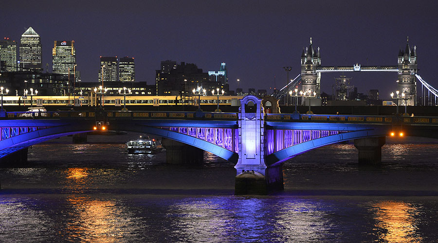 Paris in ‘serious’ talks to lure London banks after Brexit