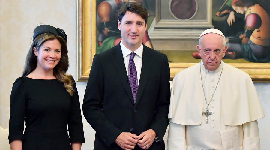 Miserable Pope Francis looks unimpressed in Vatican meeting with Trudeau (PHOTO)