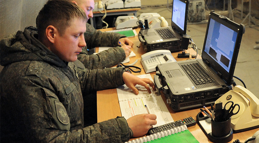 Defense Ministry seeks tougher control over servicemen’s internet activity