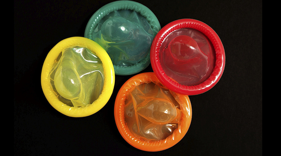 ‘World’s horniest bandits’ steal 30k condoms from sex toy company (VIDEOS)