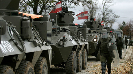 Austrian troops as part of the NATO force in Kosovo © Hazir Reka