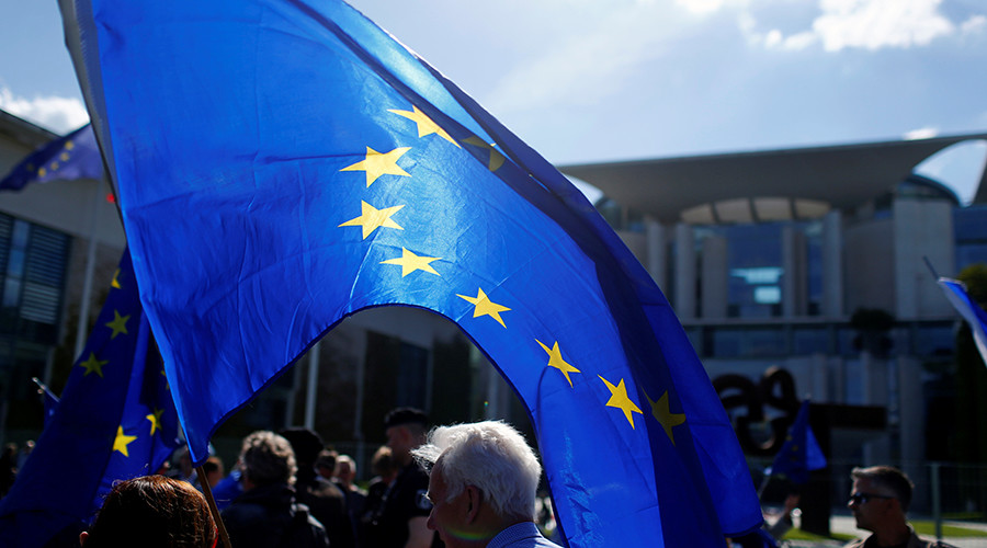 ‘Why get on a train that’s losing cars?’ Moldovan president asks of EU