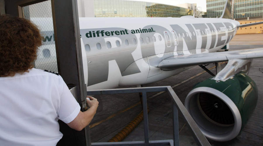 Frontier Airlines bars blind man & granddaughter from flight