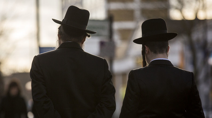 Former Hasidic Jew speaks out over custody battle with ultra-Orthodox community (VIDEO)
