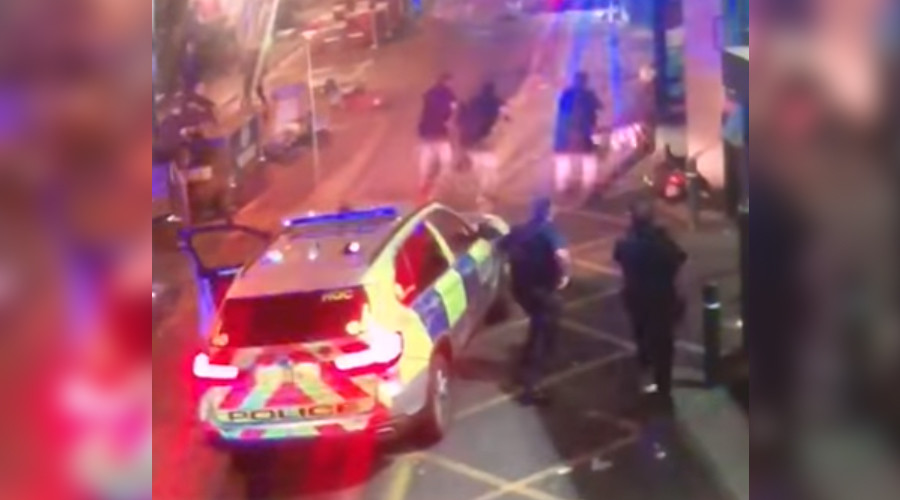 Moment London attackers neutralized by police caught on CCTV (GRAPHIC)