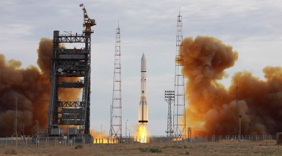 Russian Proton-M rocket takes US satellite into orbit (VIDEO)