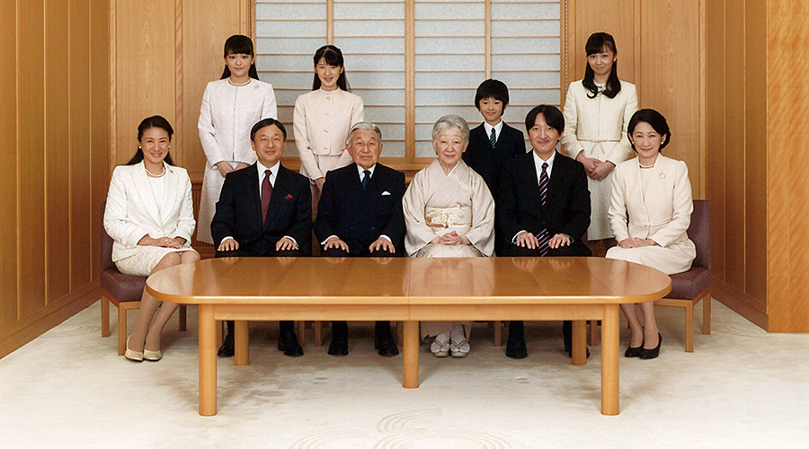 Japan clears way for emperor to step down in 1st abdication in 200 years
