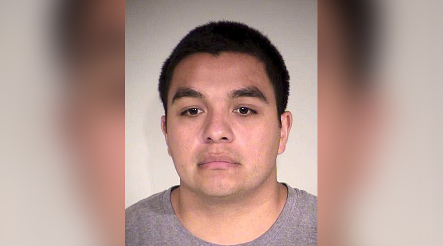 Cop who fatally shot Philando Castile testifies he saw gun, despite contrary audio