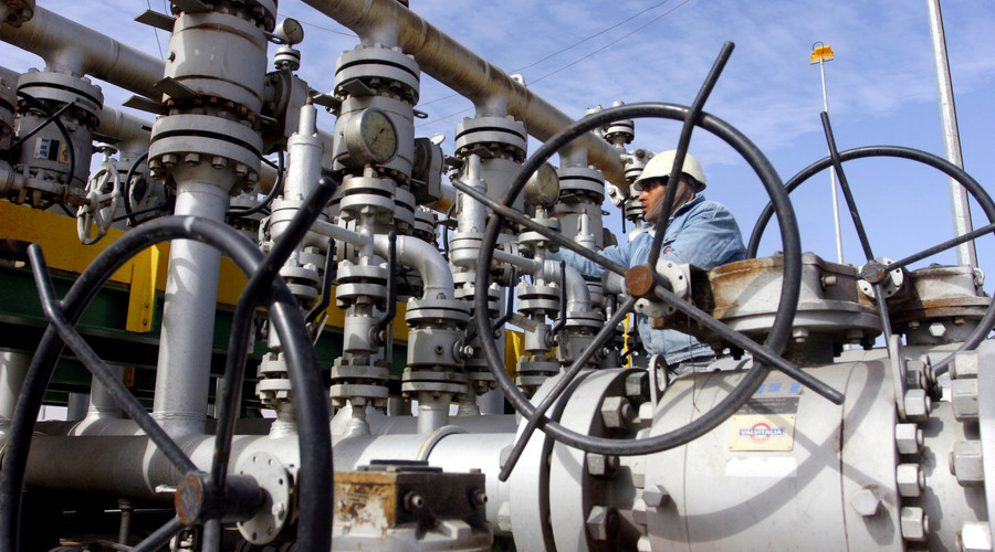 Saudi Arabia may be targeting US inventories to prop up oil prices
