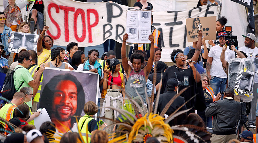 Freeway blocked as 1,000s protest acquittal of officer who shot, killed Philando Castile
