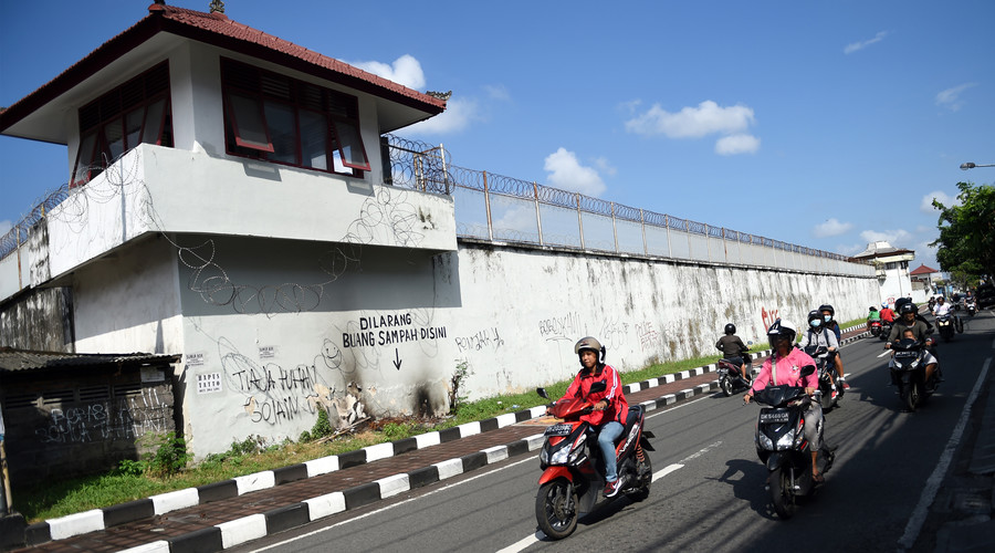 Great escape: 4 prisoners dig way to freedom from Bali prison