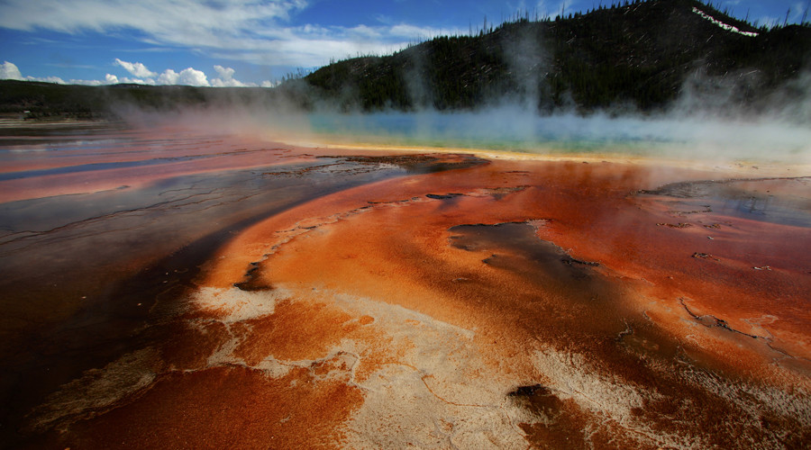 Doomsdayers on edge as quake ‘swarm’ rocks Yellowstone supervolcano