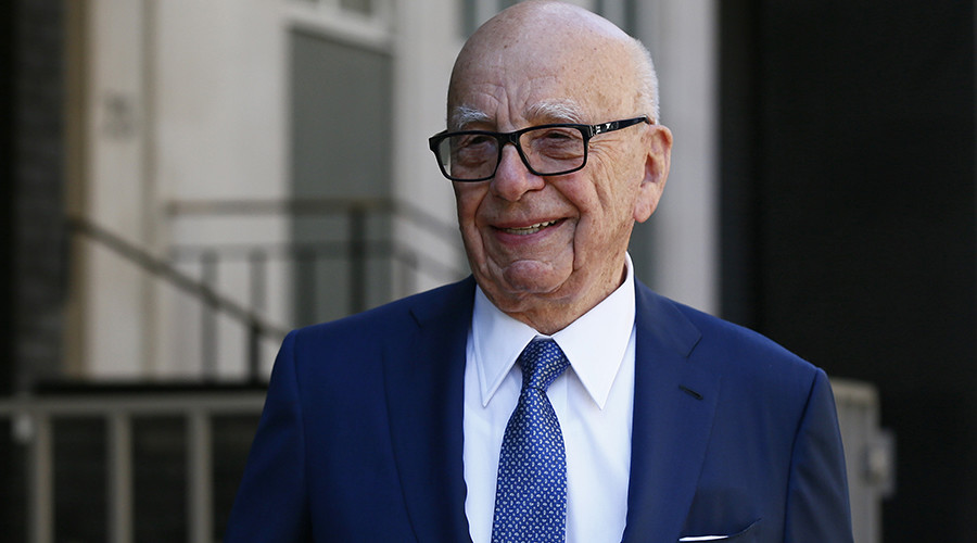 Corbyn supporter calls Rupert Murdoch a c**t to his face