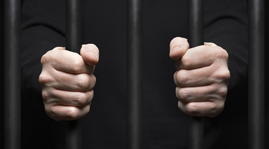Prison rehabilitation ‘made pedophiles & rapists more dangerous’ – report