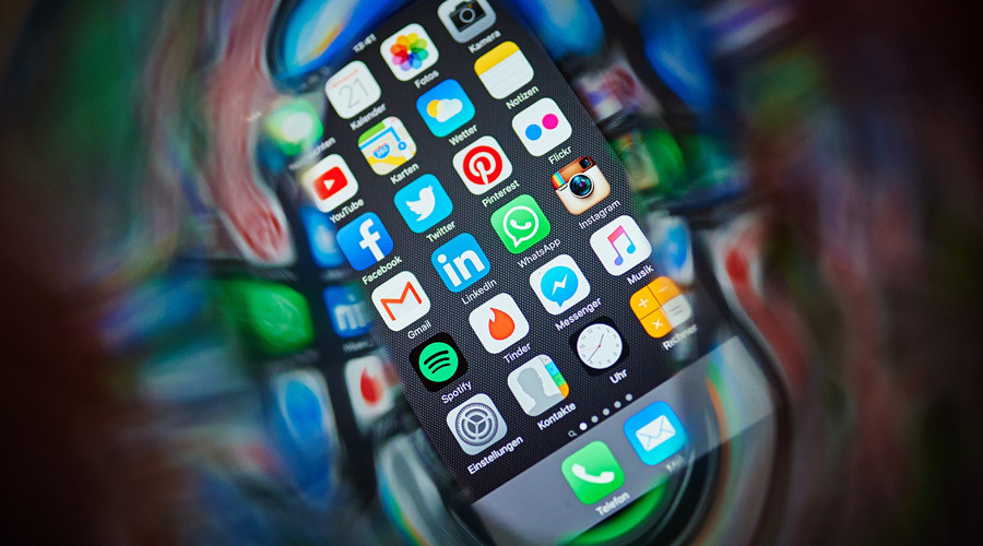 Social media can be used to 'predict future' – study