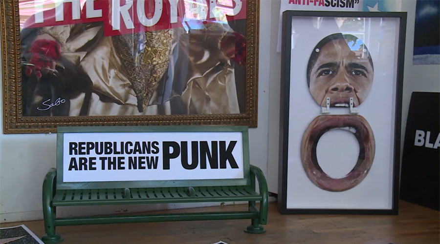 ‘Right-wing Banksy’ plasters LA with pro-Trump slogans (VIDEO)