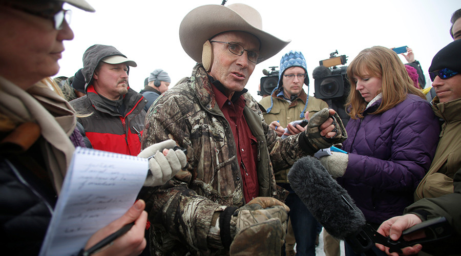 Indicted FBI agent pleads not guilty to cover-up of fatal shooting of Oregon militia's LaVoy Finicum