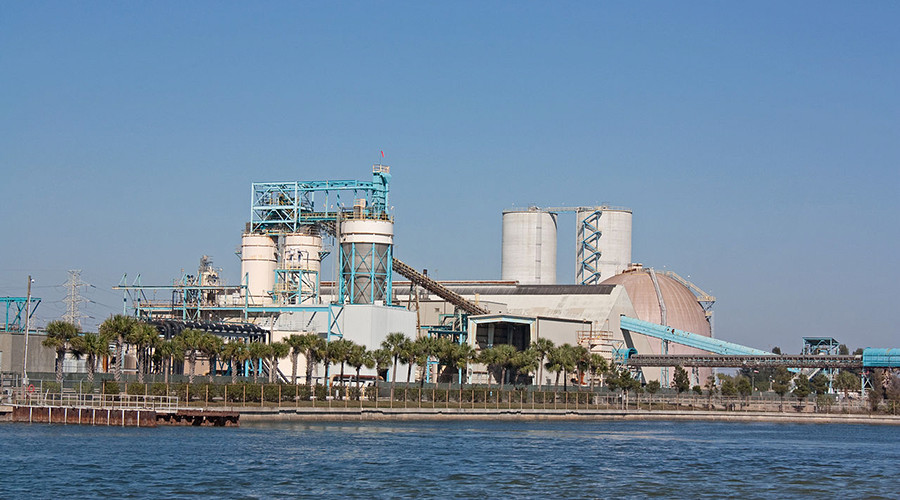 2 dead, 4 critically injured in industrial accident at Florida power plant